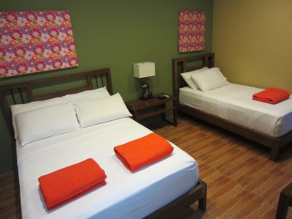 Purple Tree Bed & Breakfast Paranaque City Ngoại thất bức ảnh