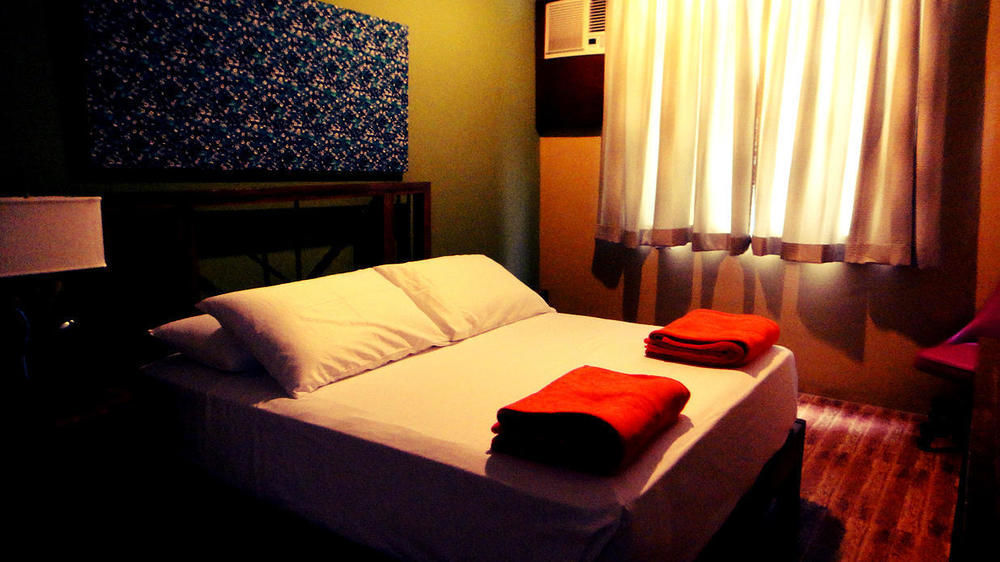 Purple Tree Bed & Breakfast Paranaque City Ngoại thất bức ảnh