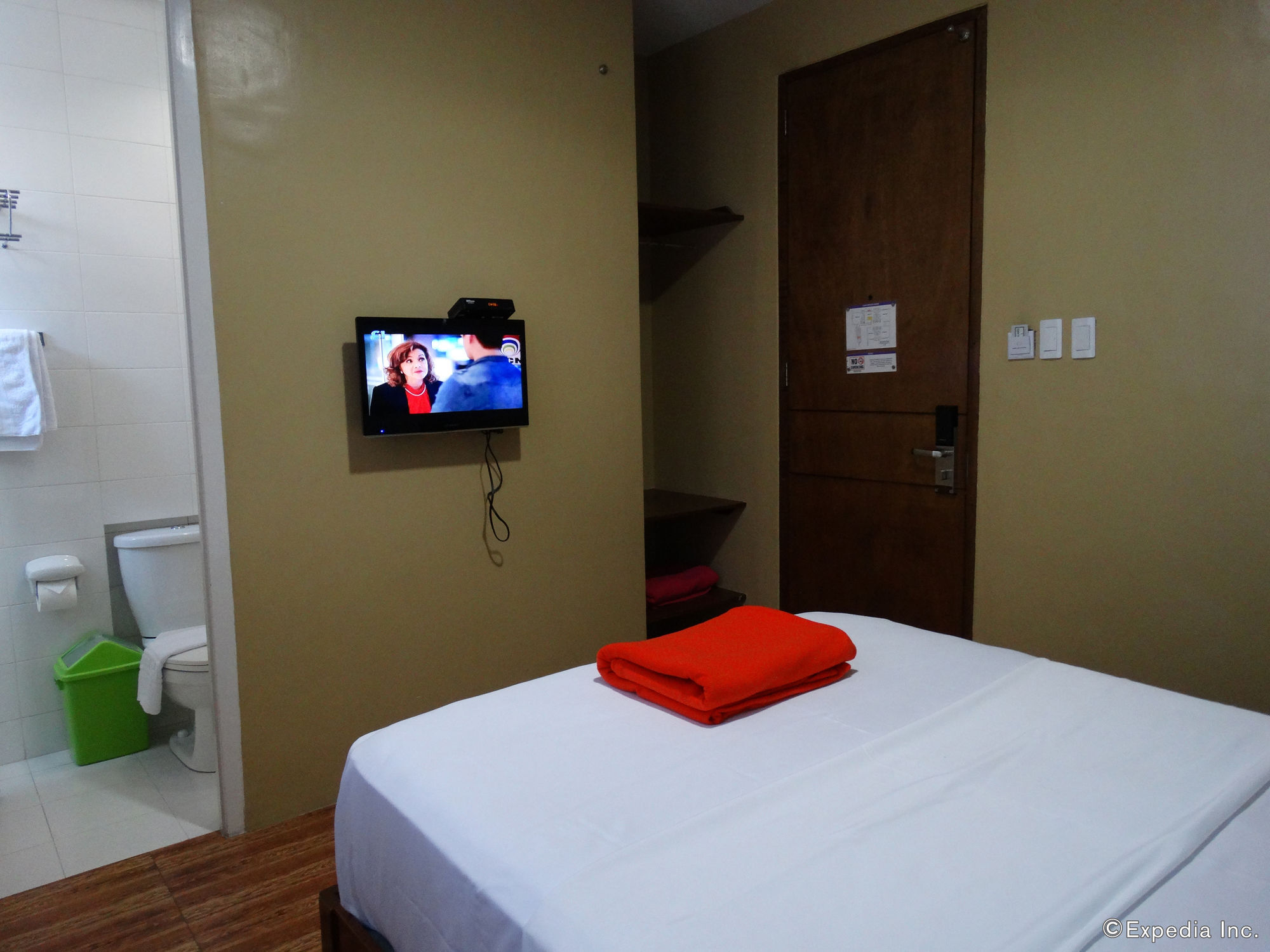 Purple Tree Bed & Breakfast Paranaque City Ngoại thất bức ảnh