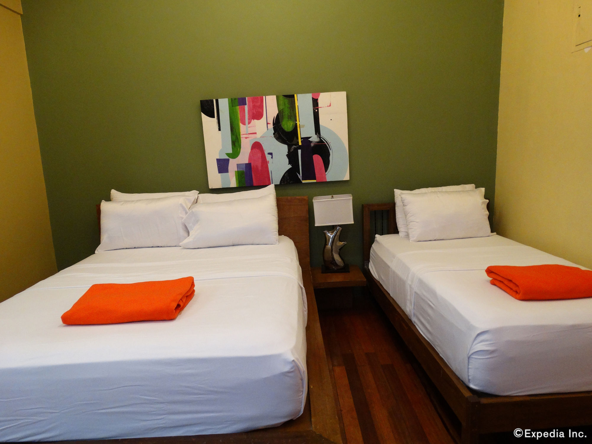 Purple Tree Bed & Breakfast Paranaque City Ngoại thất bức ảnh