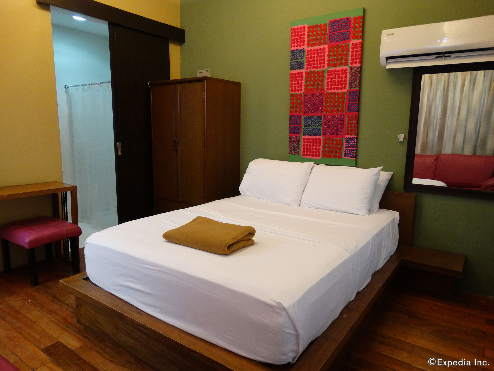 Purple Tree Bed & Breakfast Paranaque City Ngoại thất bức ảnh